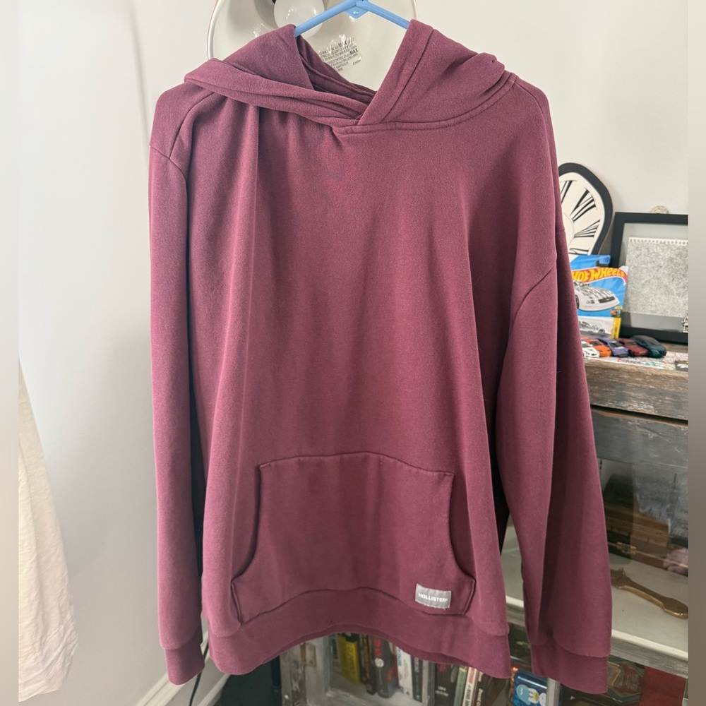 Hollister Maroon Relaxed Fit Men’s Hoodie